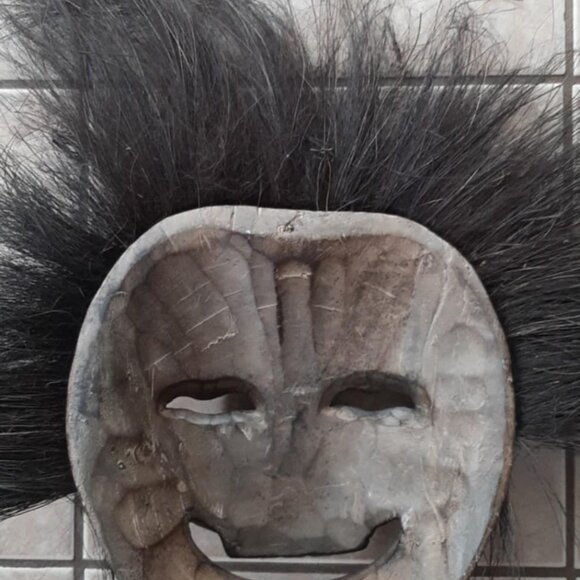 Tribal mask - Picture 2 of 2